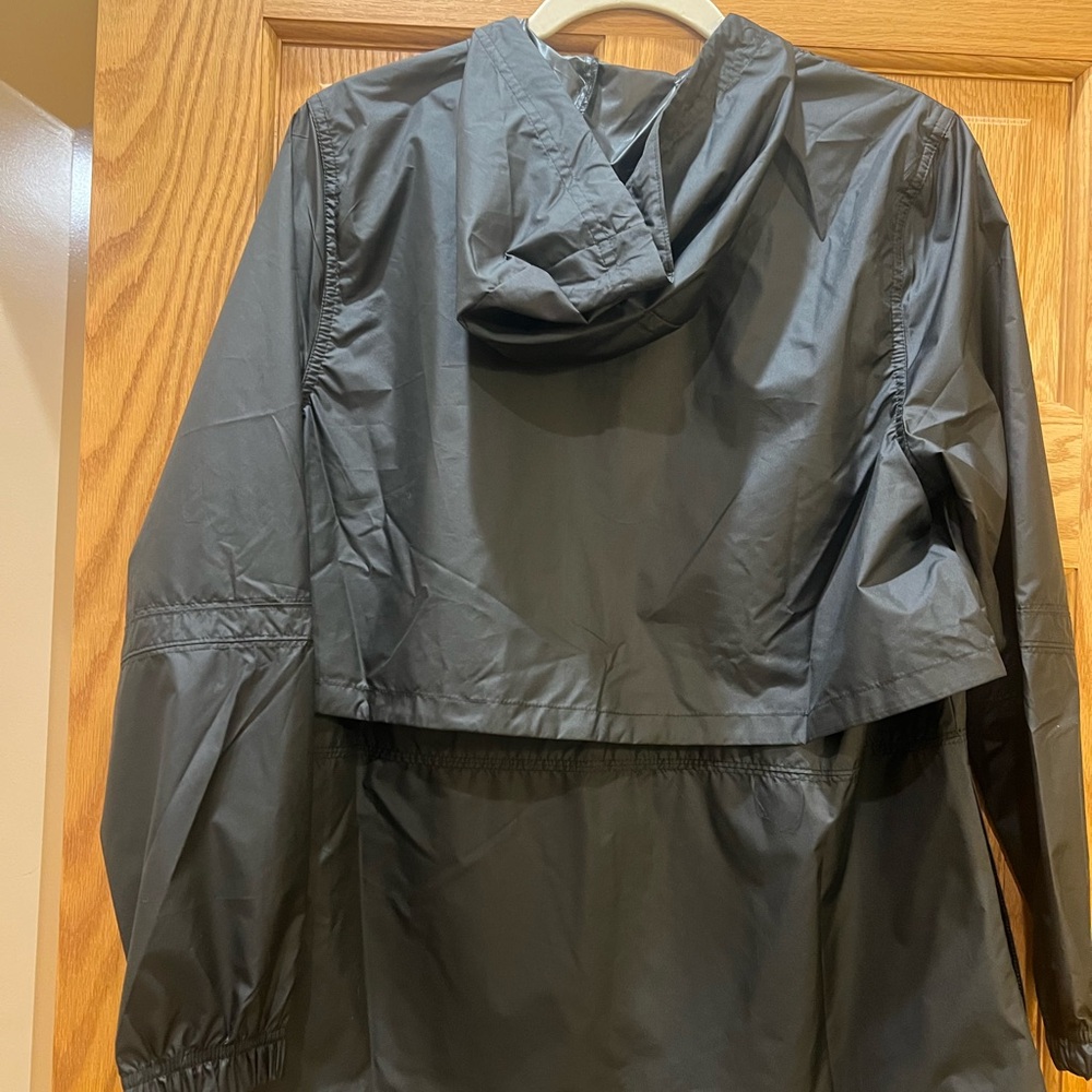 Nike Black Hooded Windbreaker Jacket - Picture 3 of 3